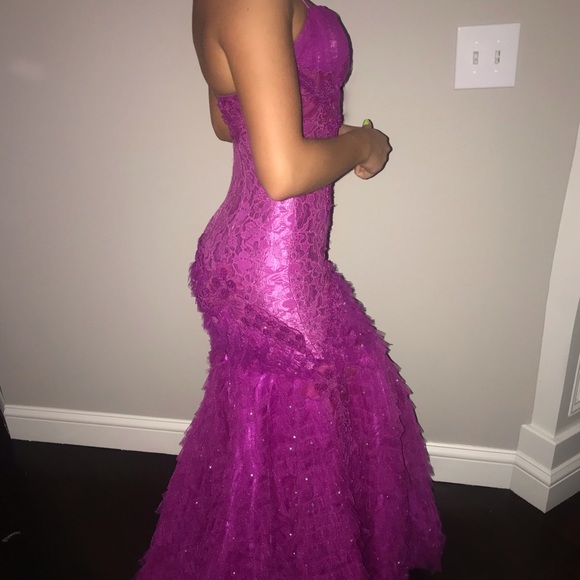 Dress - Picture 3 of 3